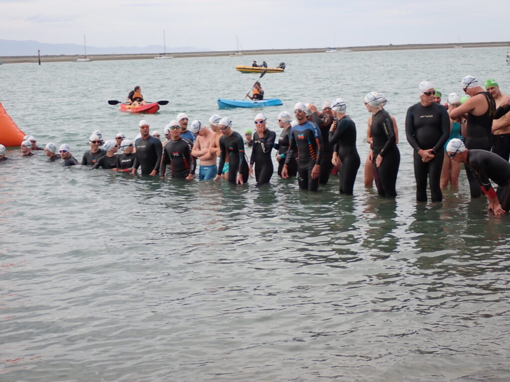 If I hear one more time, ‘don’t worry the wind will drop away before start time’, Brendon will become the anchor for one of the buoys! Luckily, the wind did drop away before start time so please be careful pulling in the buoys. I may have slightly overreacted.